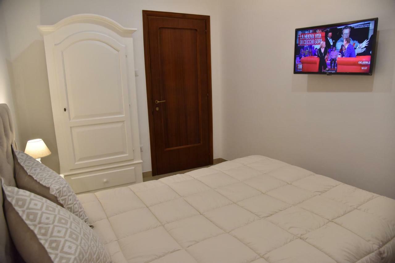 Maison Veronique Lecce Bagian luar foto