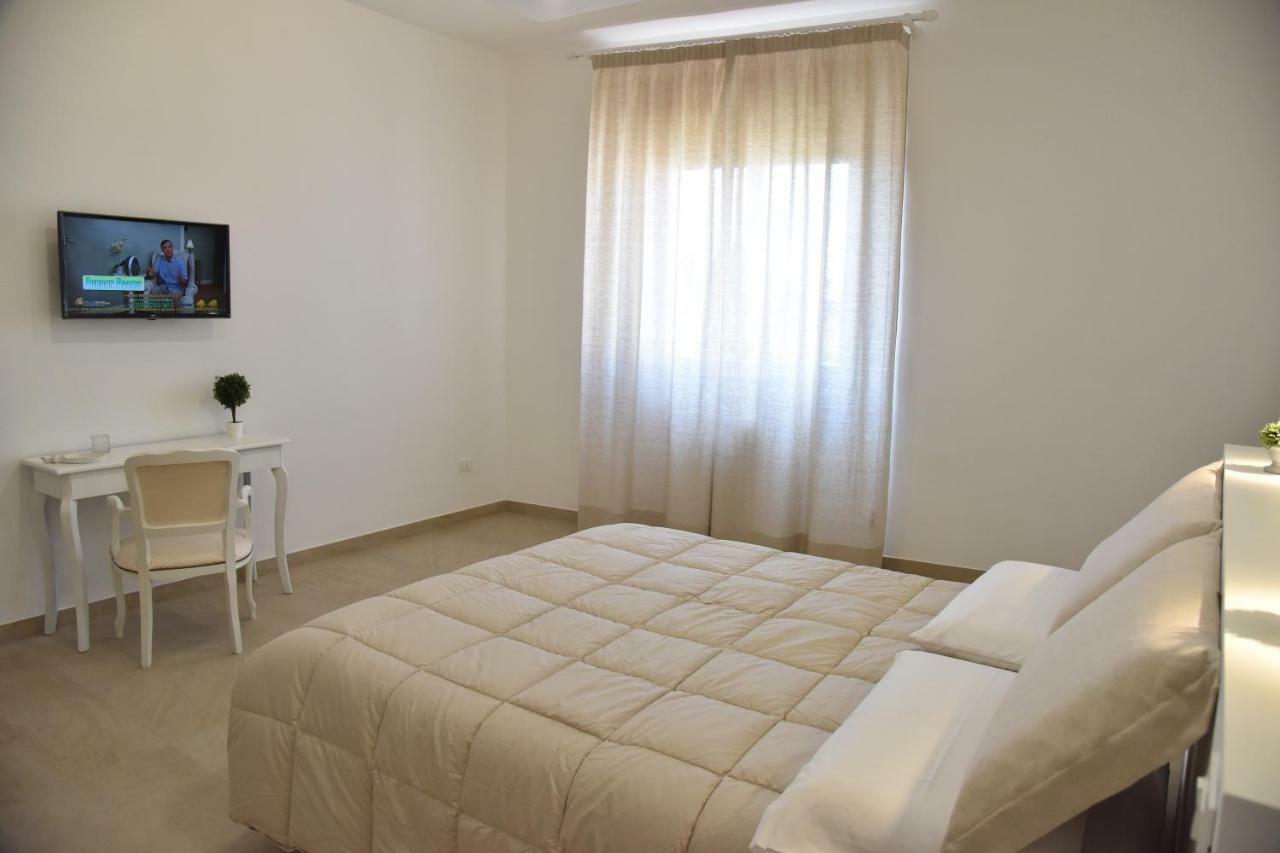 Maison Veronique Lecce Bagian luar foto